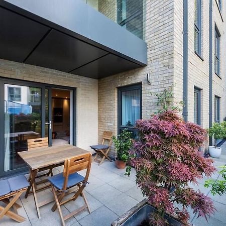 شقة Stylish 2 Bed 2 Bath In Highgate & Free Parking لندن المظهر الخارجي الصورة